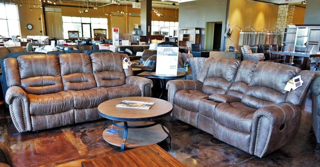 Flexsteel store chesterfield sofa