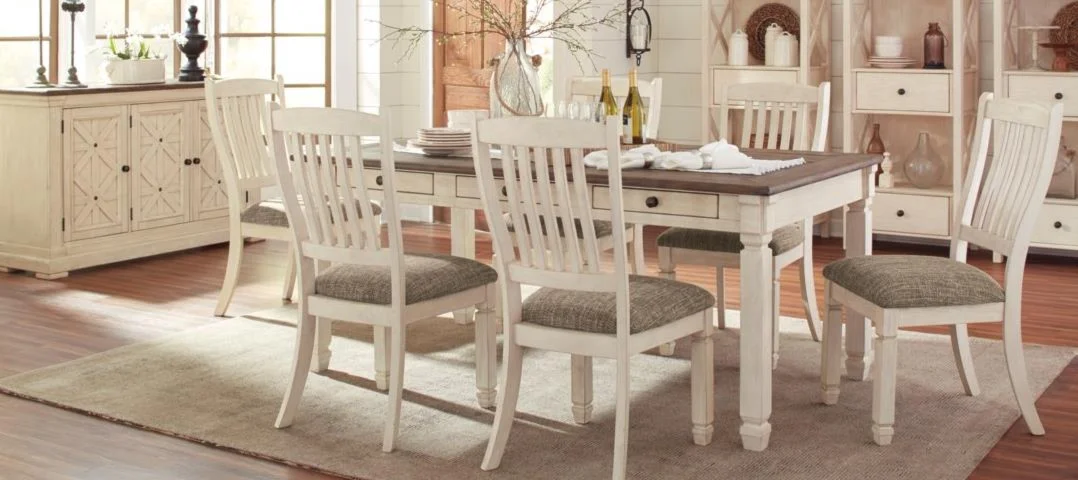 Bolanburg Dining Collection