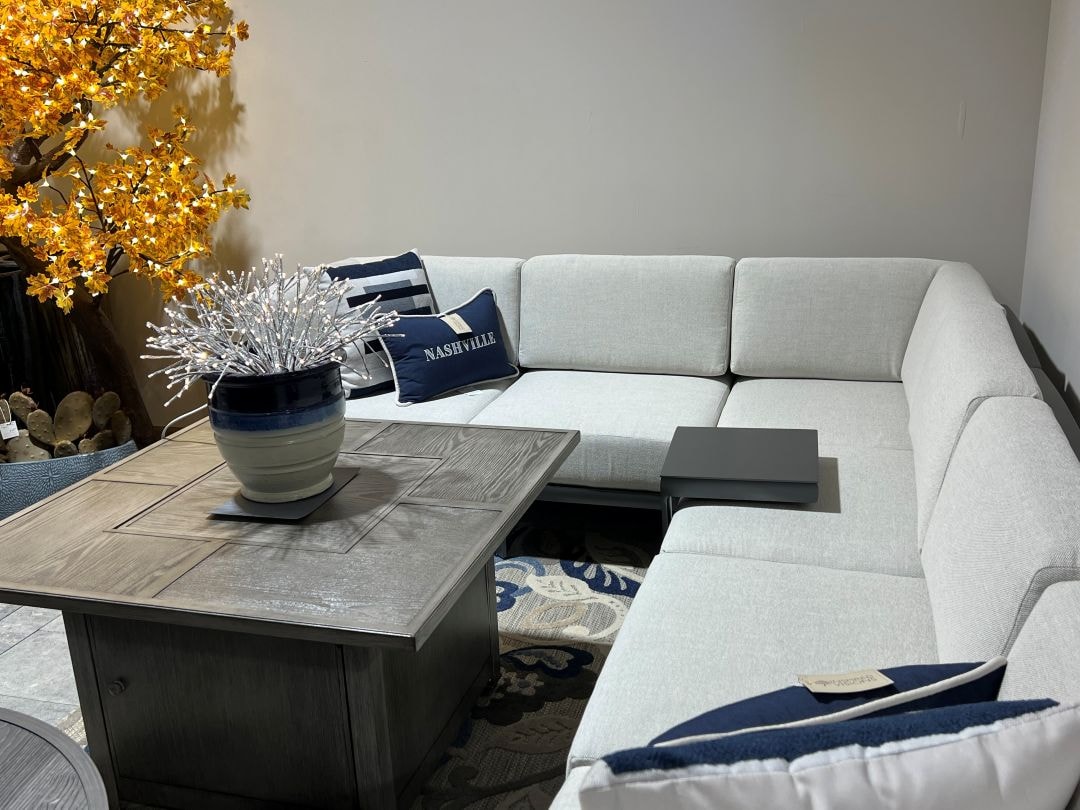 showroom 4