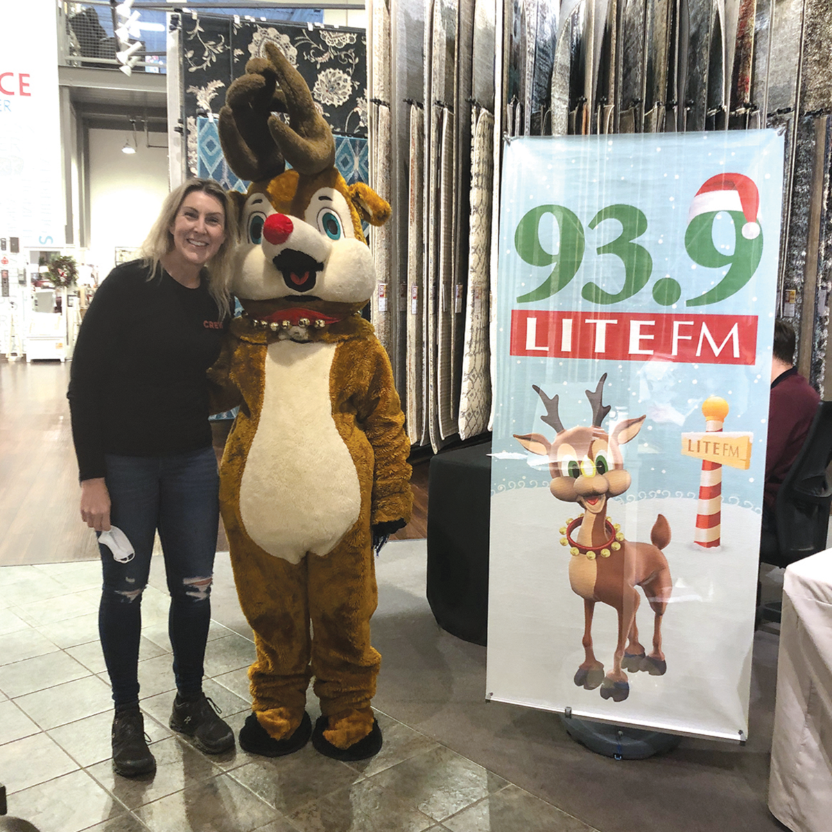 2021 Black Friday with 93.9 Robin Rock and Edison the Reindeer