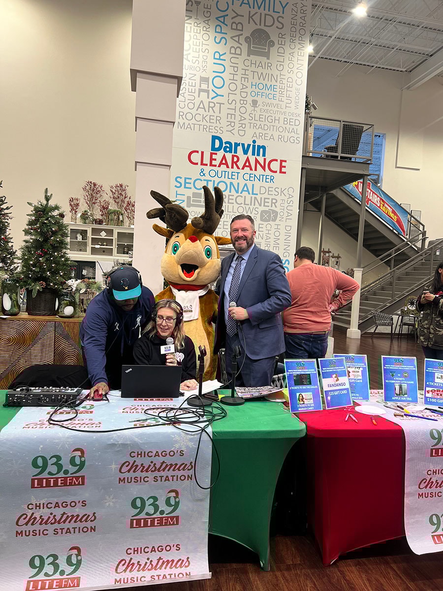 2023- Black Friday at Darvin Furniture - with Will Harris President and Robin Rock