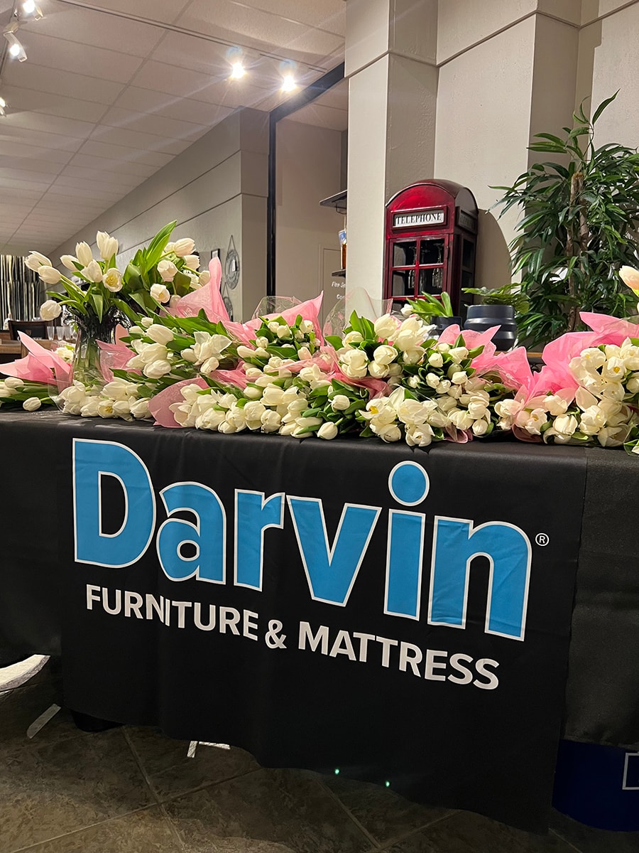 2024 - Darvin gives away flowers to all mothers on Mother's Day