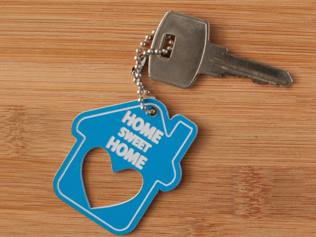 KEYCHAIN WITH HOME SWEET HOME