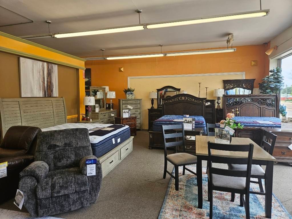 Royal Furniture