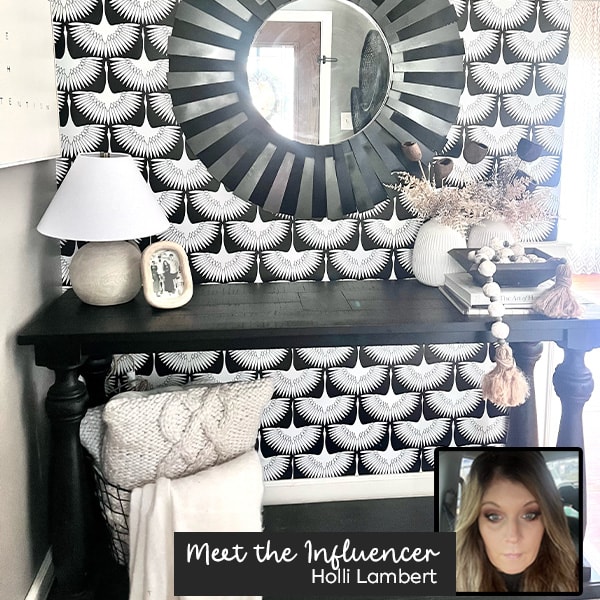 Influencer Holli Lambert