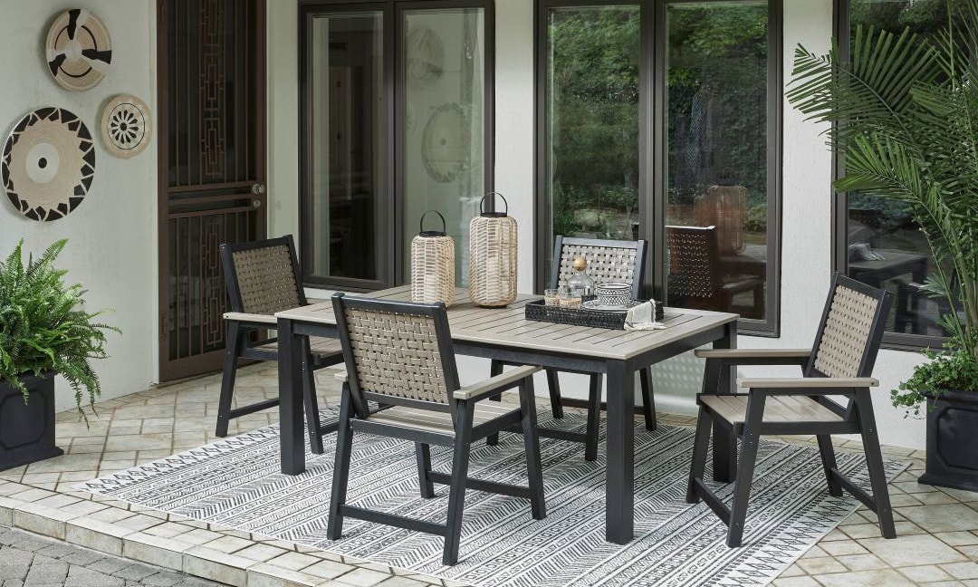 Outdoor patio furniture