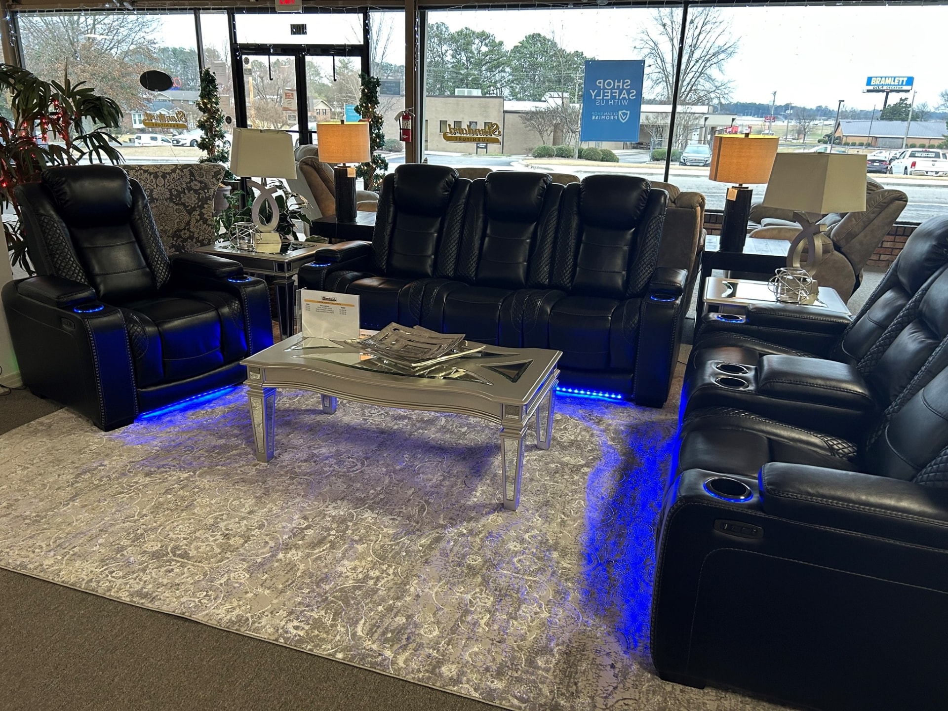 showroom 5