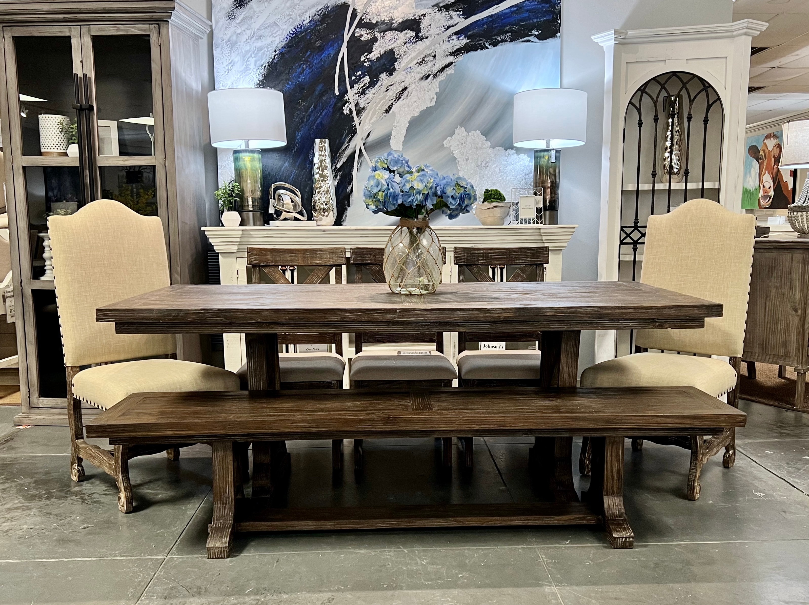 shop living room furniture near {MarketName}
