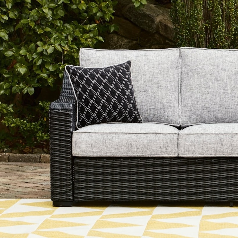 SHOP SOFAS PRICED UNDER $1000