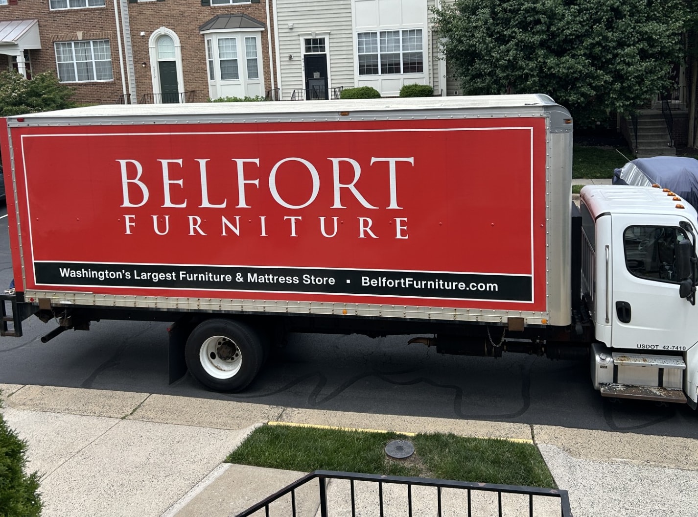 Delivery truck