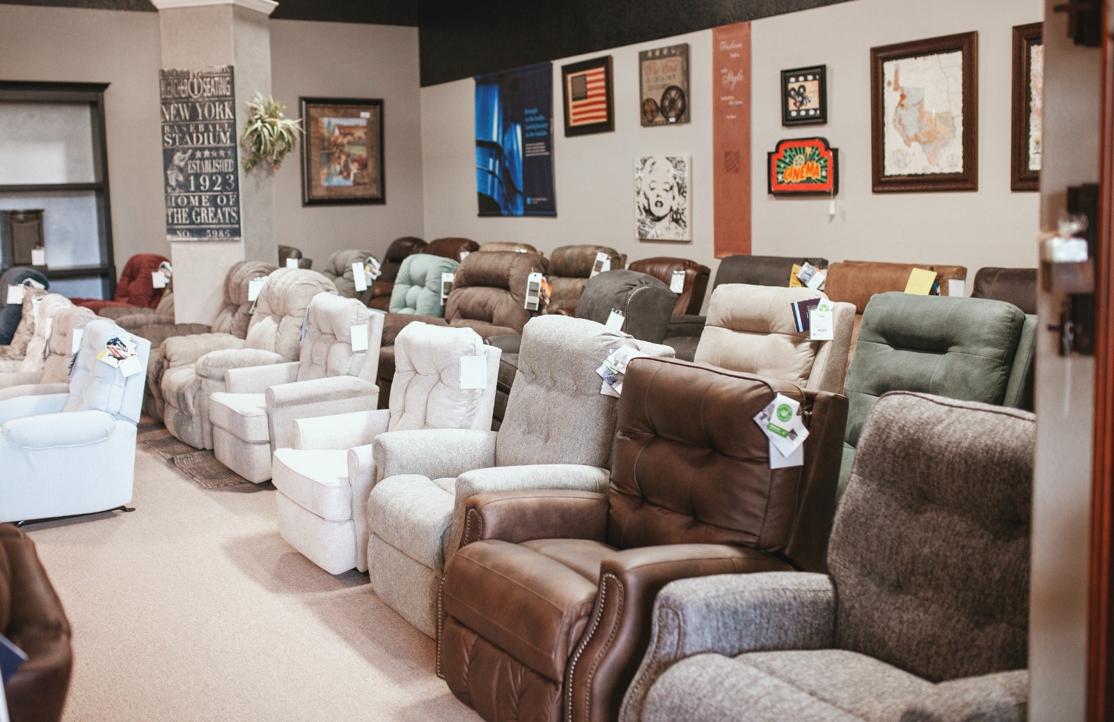 showroom - recliner selection