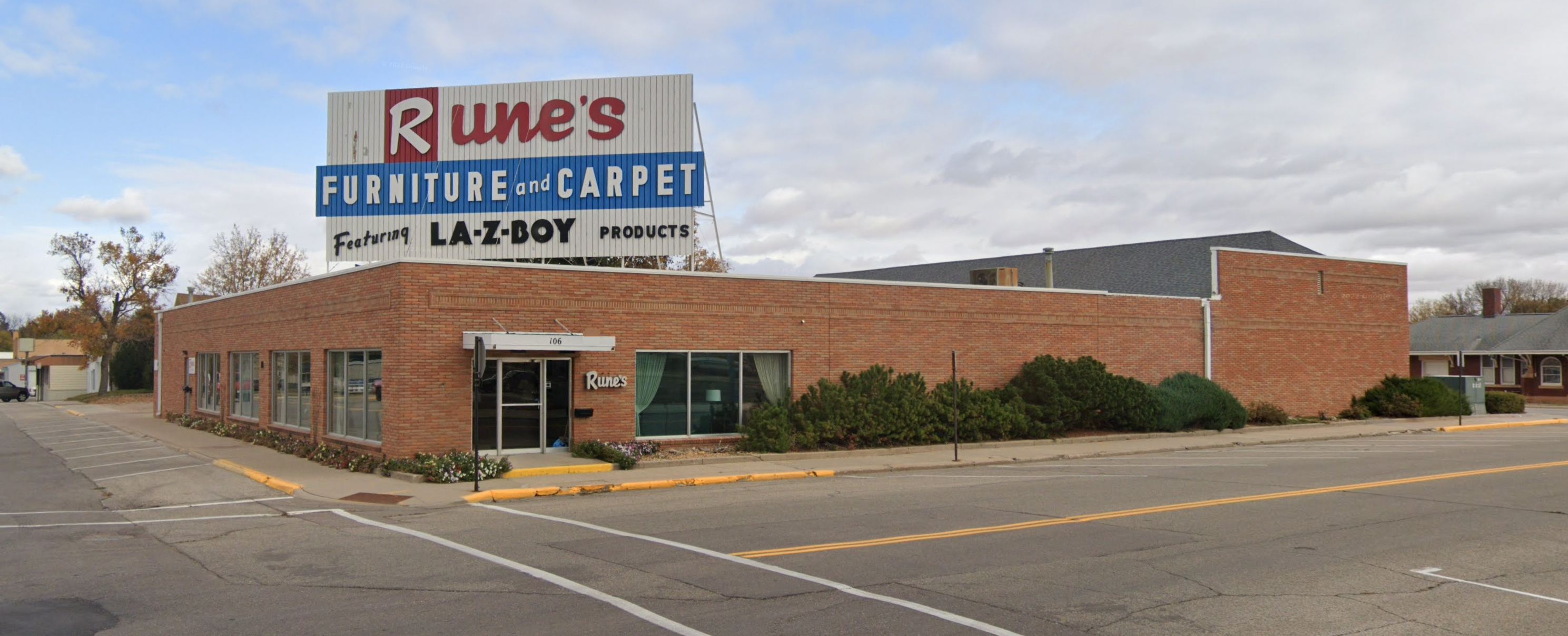 Rune's Furniture Strore