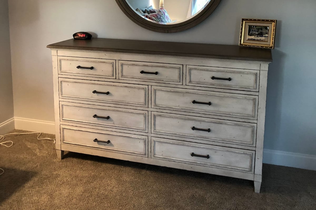 dresser