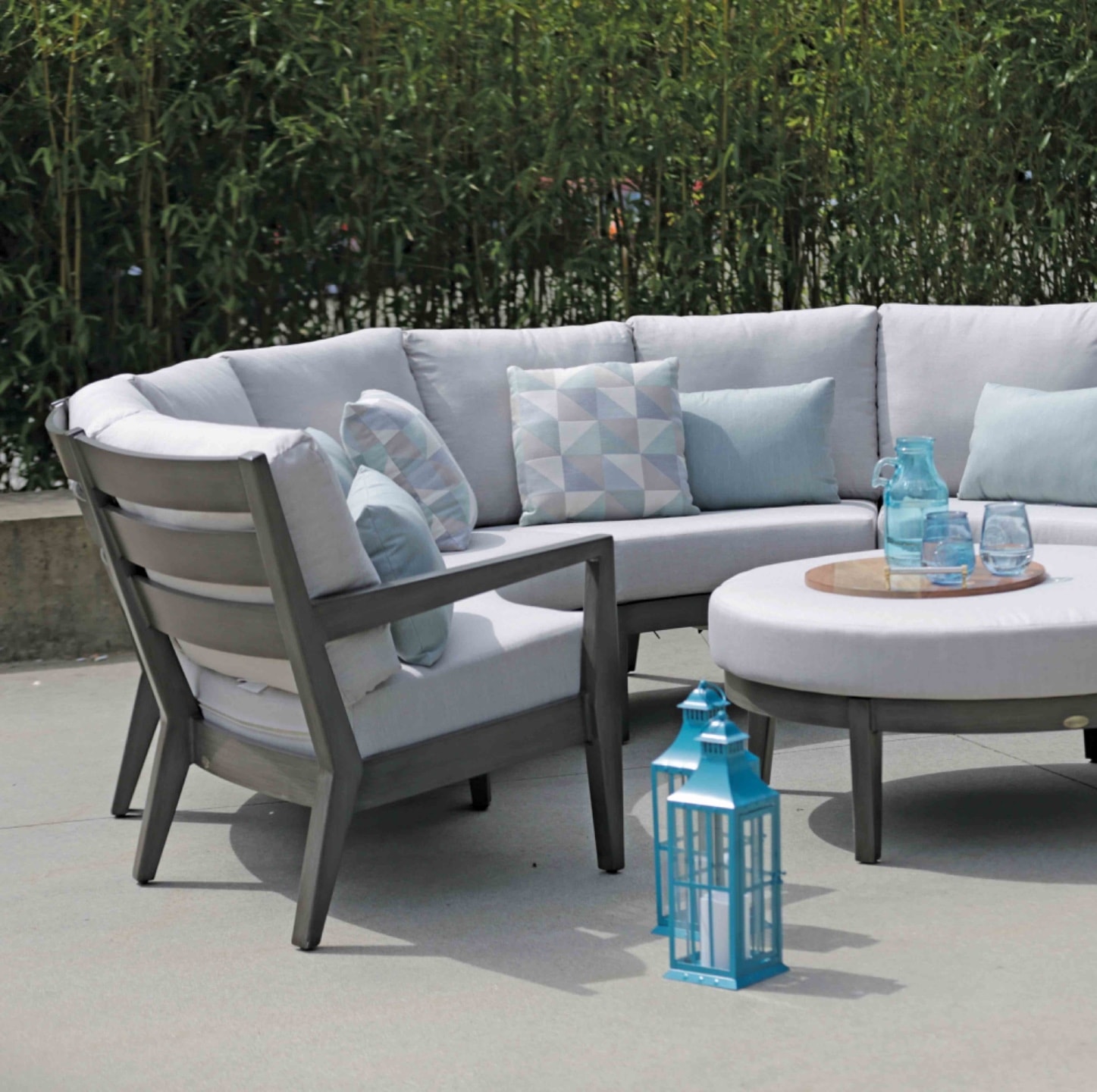 Transitional Patio Furniture