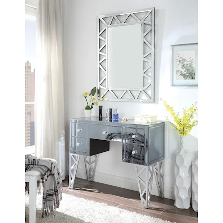 Glam Accent Wall Mirror with Geometric Frame