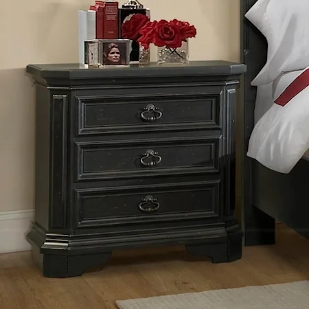 3 Drawer Traditional Nightstand