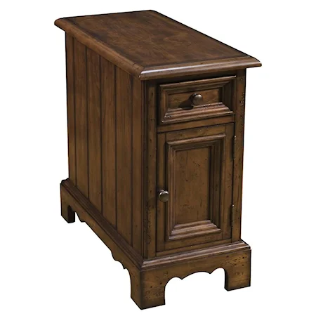 1 Drawer and 1 Door Traditional Chairside Table